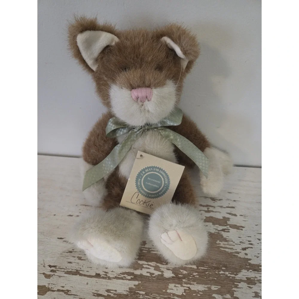 Boyd's Bear Brown White Plush Jointed Cat Green Bow
